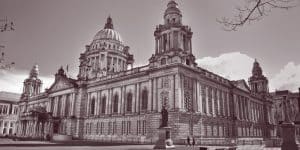 Black and white photo of Belfast City Hall